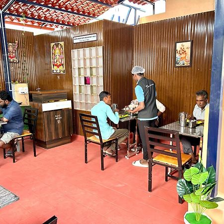 Hotel Jothi Коимбаторе Екстериор снимка