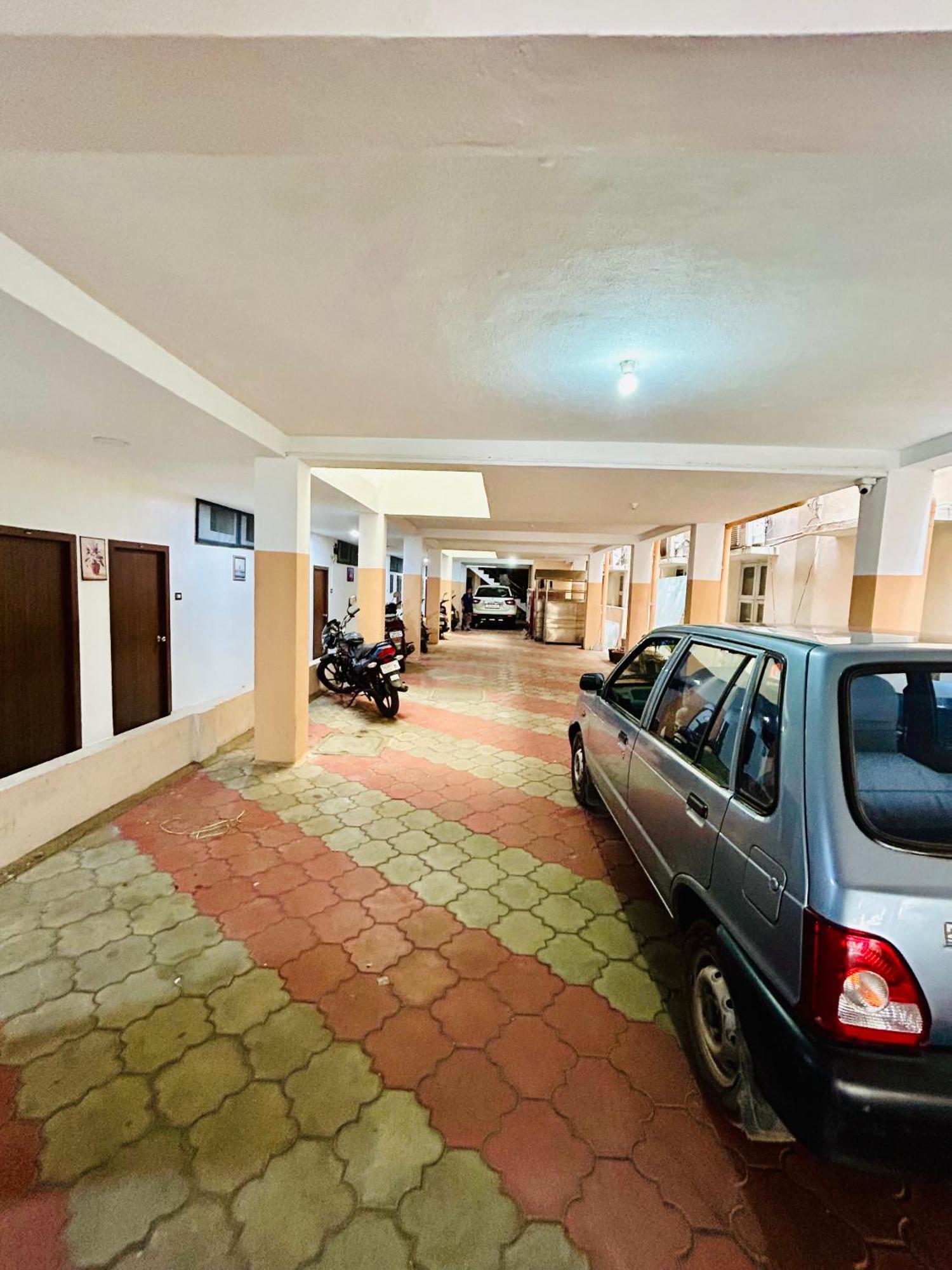 Hotel Jothi Коимбаторе Екстериор снимка