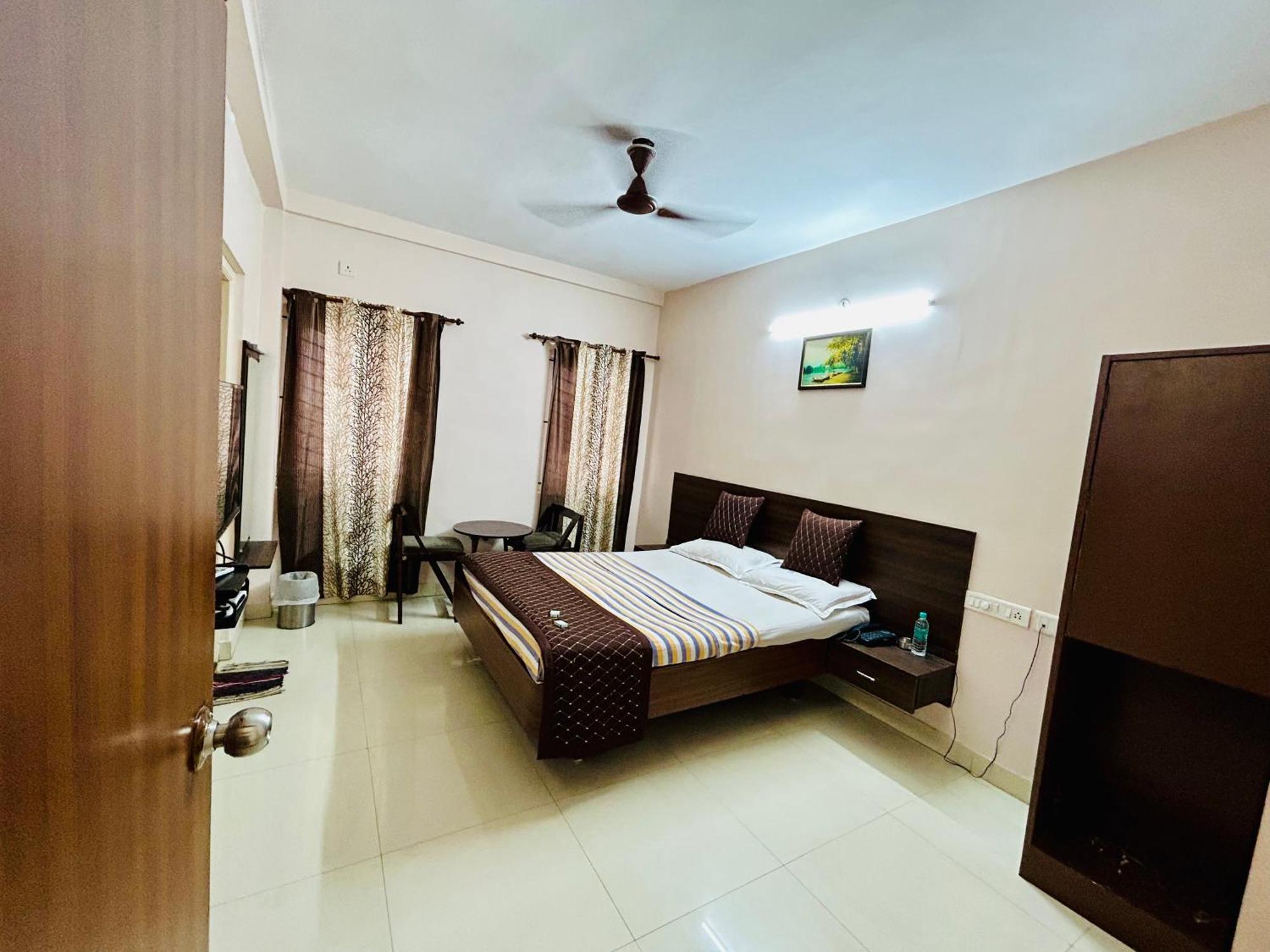 Hotel Jothi Коимбаторе Екстериор снимка