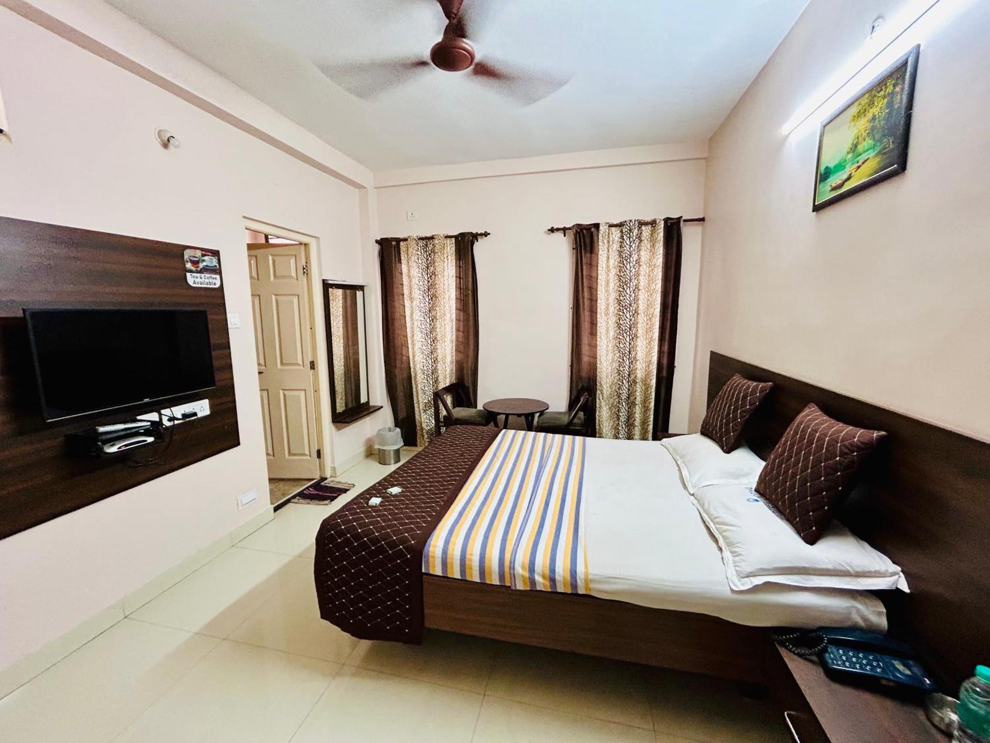 Hotel Jothi Коимбаторе Екстериор снимка