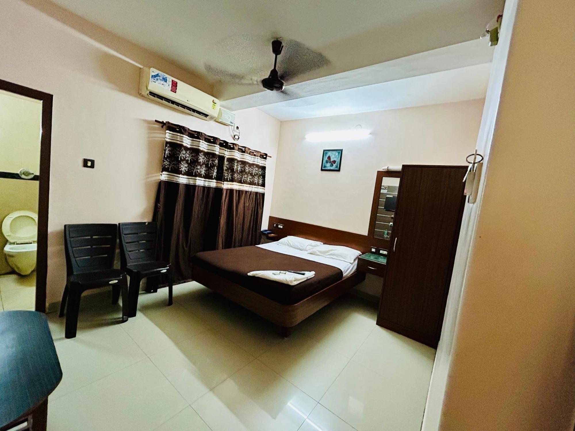 Hotel Jothi Коимбаторе Екстериор снимка