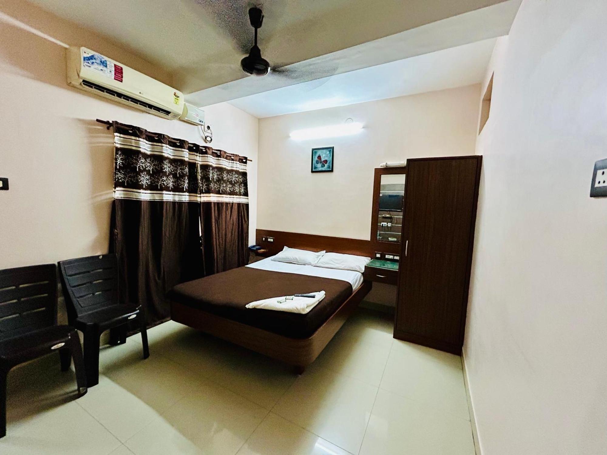Hotel Jothi Коимбаторе Екстериор снимка