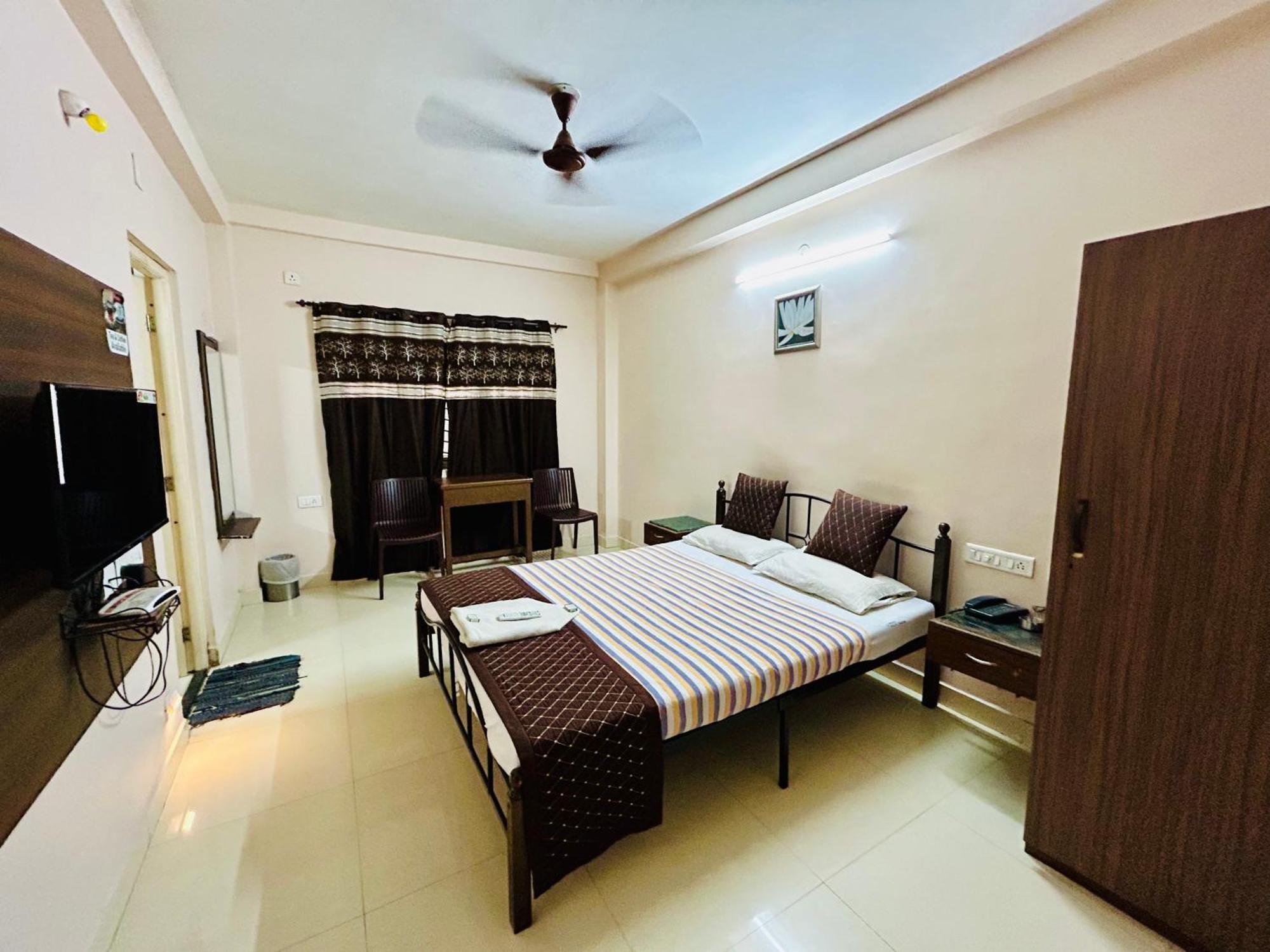 Hotel Jothi Коимбаторе Екстериор снимка