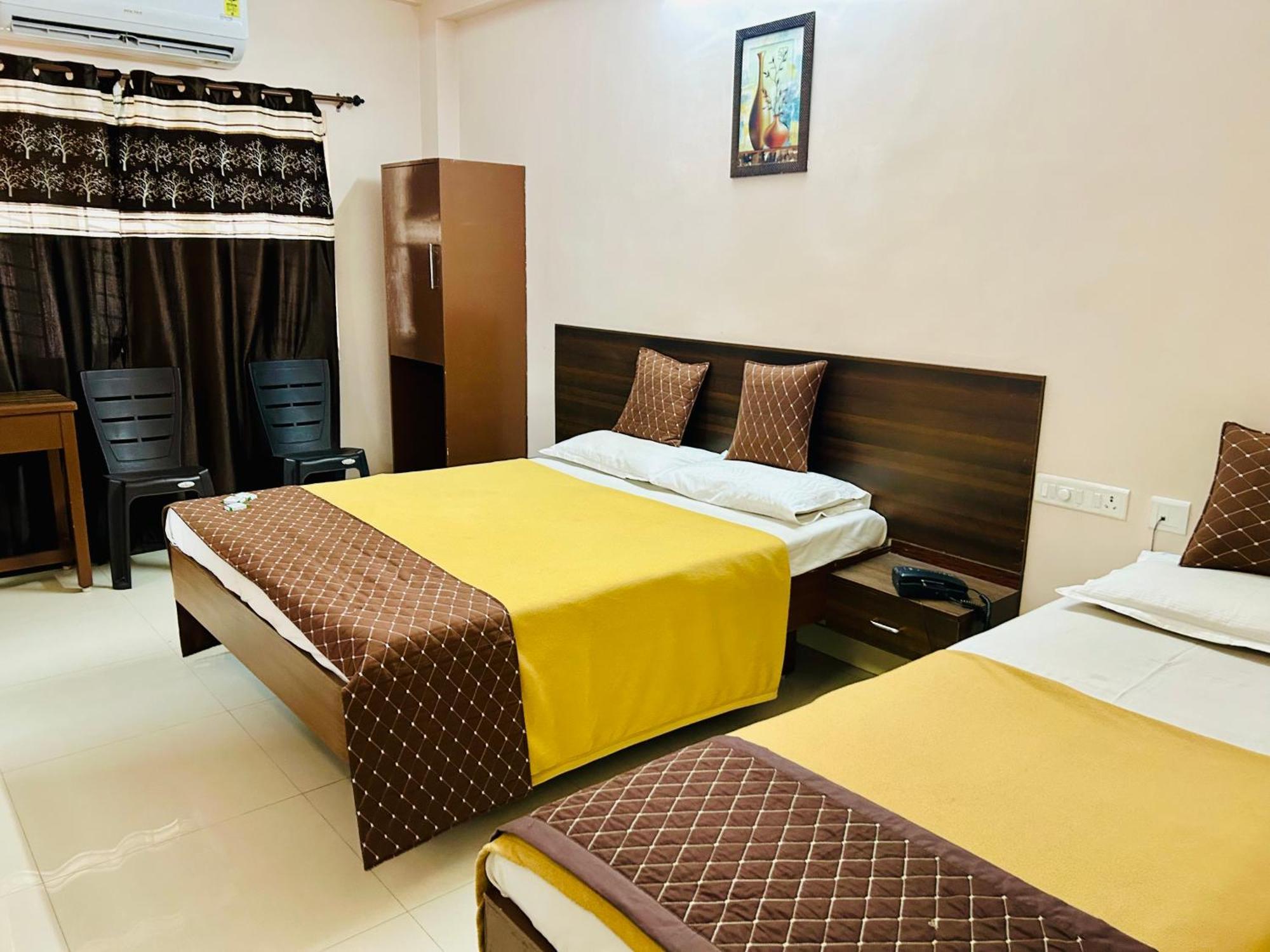 Hotel Jothi Коимбаторе Екстериор снимка