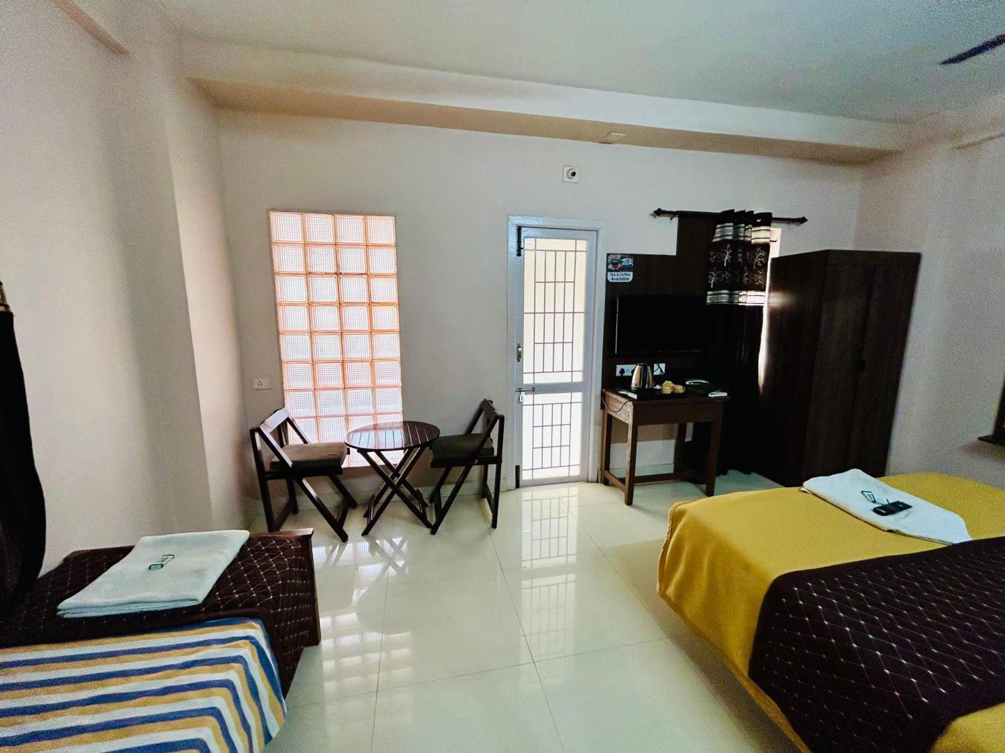 Hotel Jothi Коимбаторе Екстериор снимка