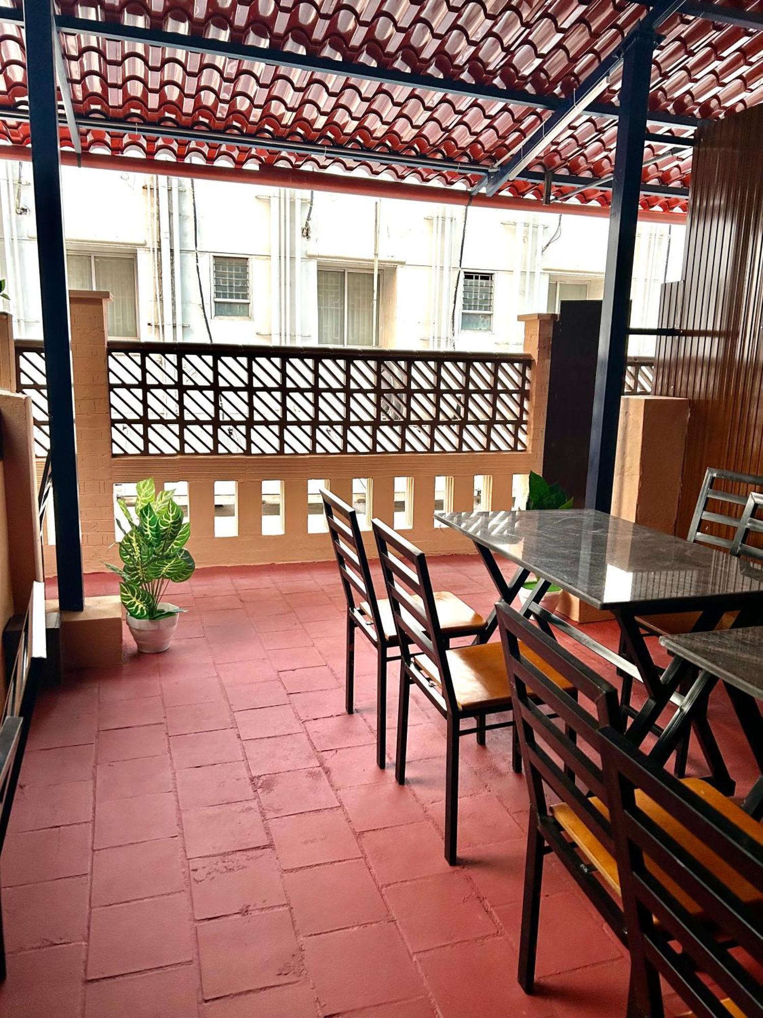 Hotel Jothi Коимбаторе Екстериор снимка