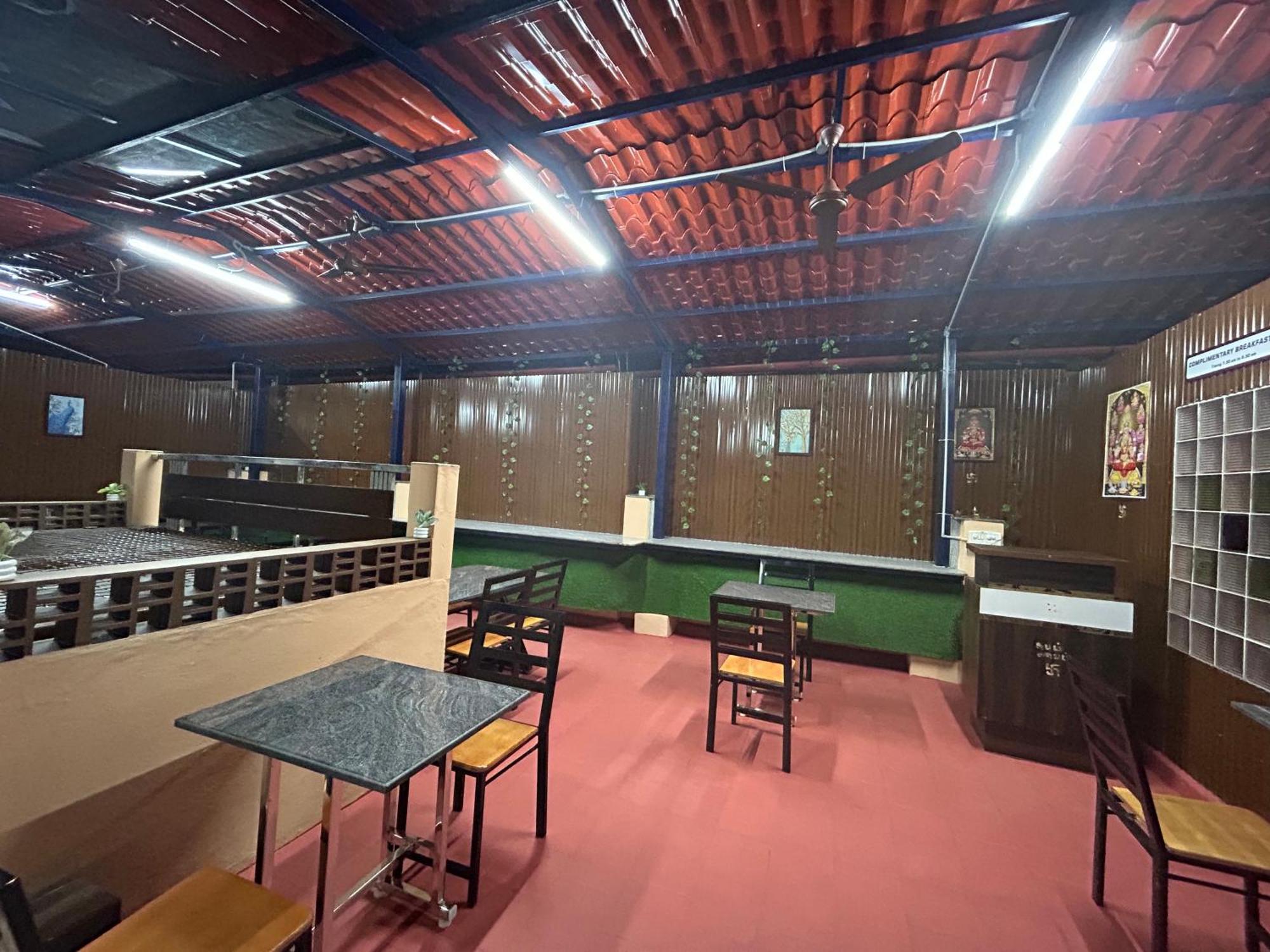 Hotel Jothi Коимбаторе Екстериор снимка