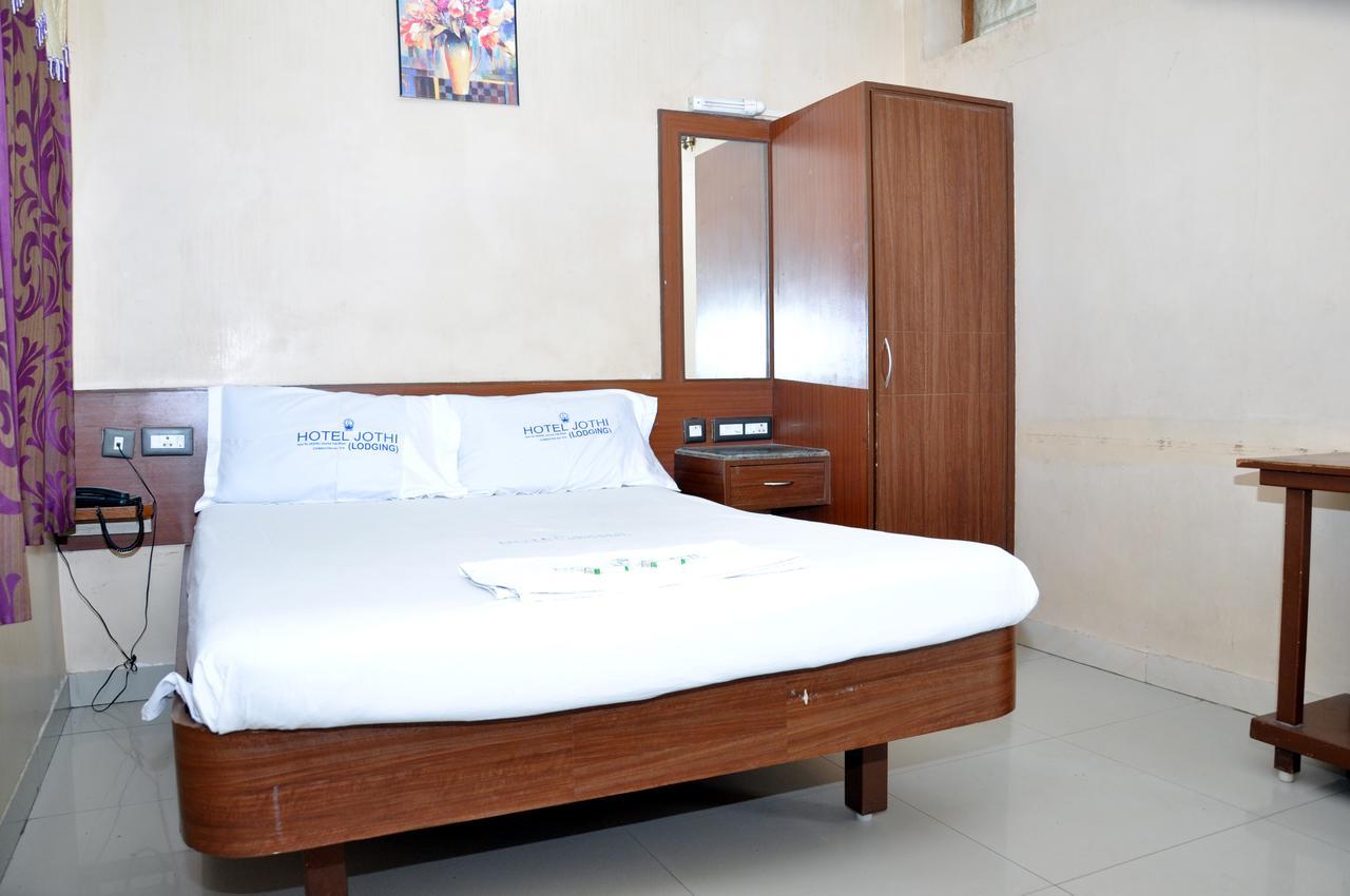 Hotel Jothi Коимбаторе Екстериор снимка
