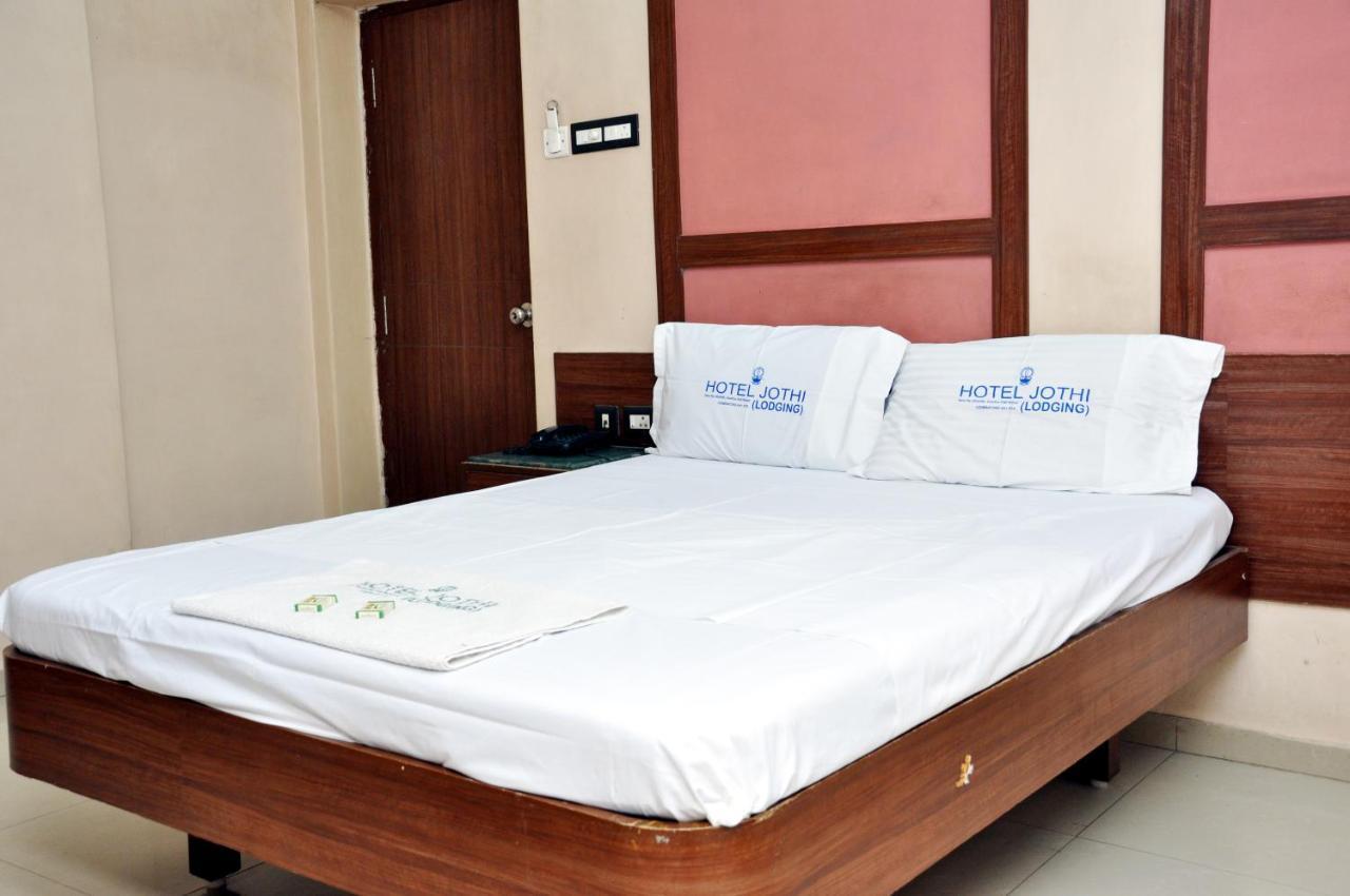 Hotel Jothi Коимбаторе Екстериор снимка